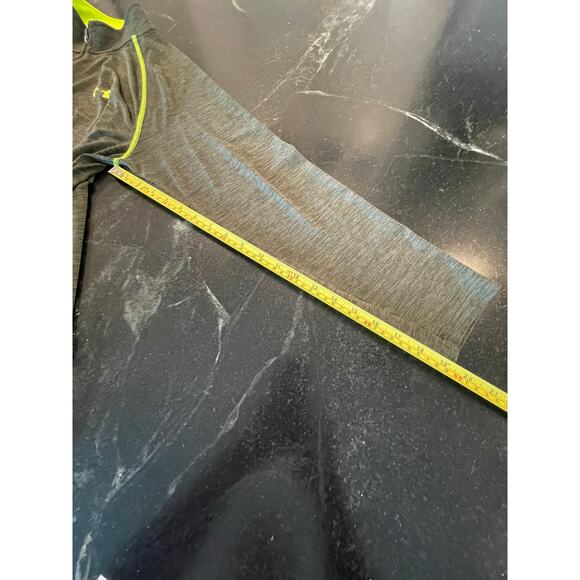 Under Armour Green and Neon 1/4 zip long sleeve Heat Gear Large - Picture 6 of 9